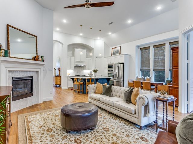 13612 Parkline Way, Fort Worth, TX 76008