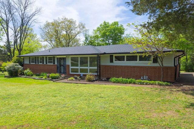 127 Riviera Dr, Hendersonville, TN 37075