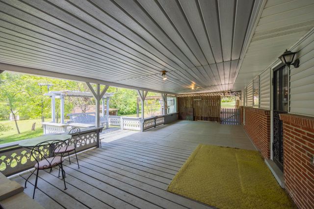 127 Riviera Dr, Hendersonville, TN 37075