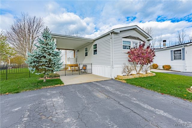 1158 Timberwood Court, Lockport City, NY 14094