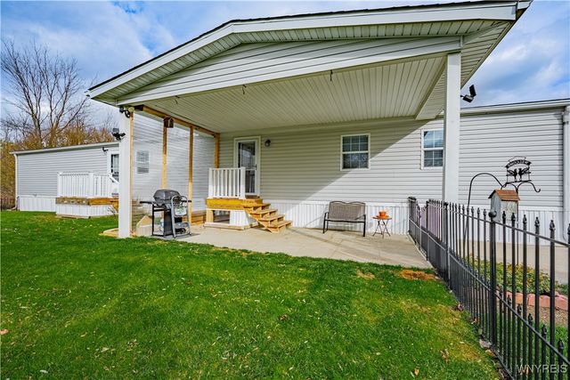 1158 Timberwood Court, Lockport City, NY 14094