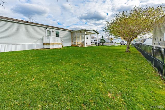 1158 Timberwood Court, Lockport City, NY 14094