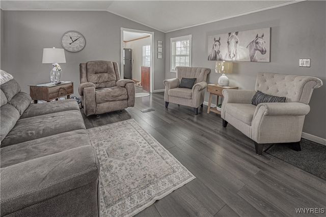 1158 Timberwood Court, Lockport City, NY 14094