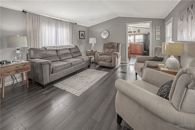 1158 Timberwood Court, Lockport City, NY 14094