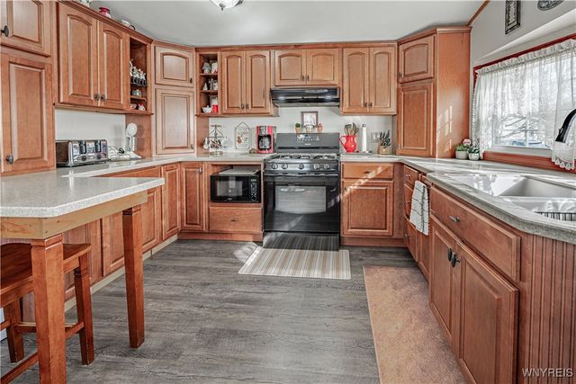 1158 Timberwood Court, Lockport City, NY 14094