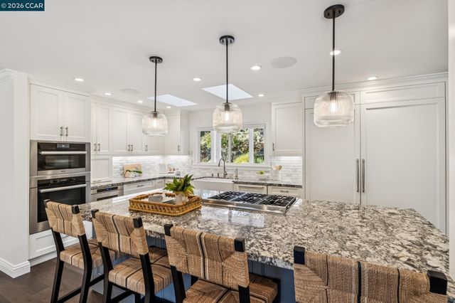 932 Reliez Station Road, Lafayette, CA 94549