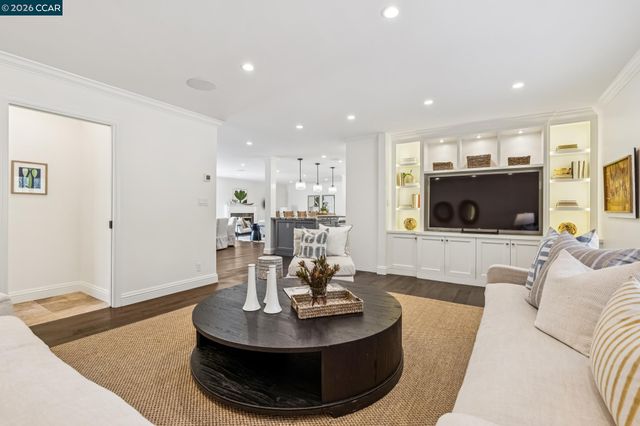 932 Reliez Station Road, Lafayette, CA 94549