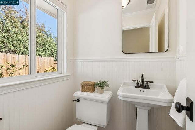 932 Reliez Station Road, Lafayette, CA 94549