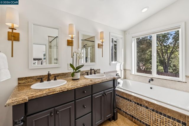 932 Reliez Station Road, Lafayette, CA 94549