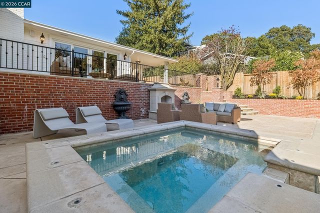 932 Reliez Station Road, Lafayette, CA 94549