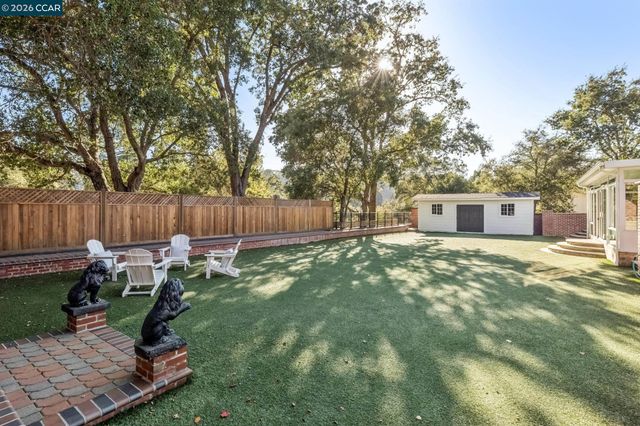 932 Reliez Station Road, Lafayette, CA 94549