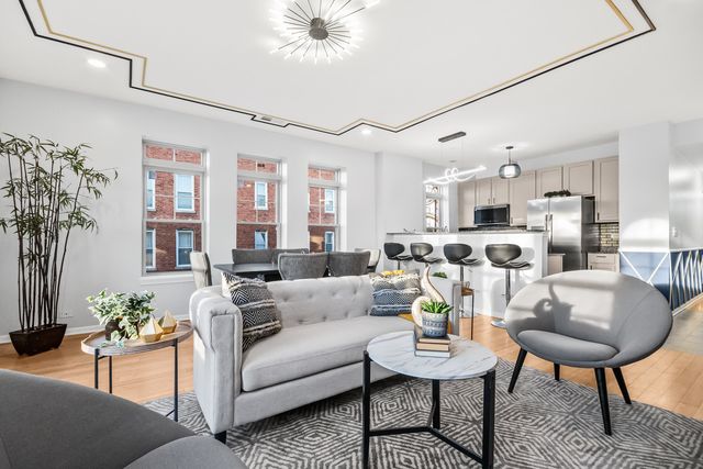 3817 S ELLIS Avenue 302, Chicago, IL 60653