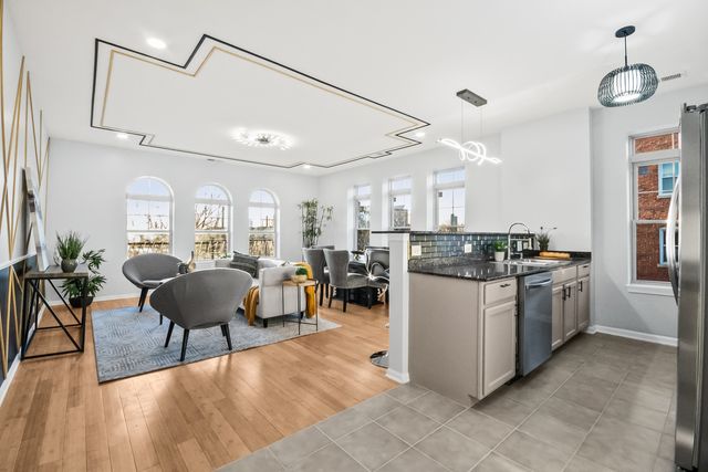 3817 S ELLIS Avenue 302, Chicago, IL 60653