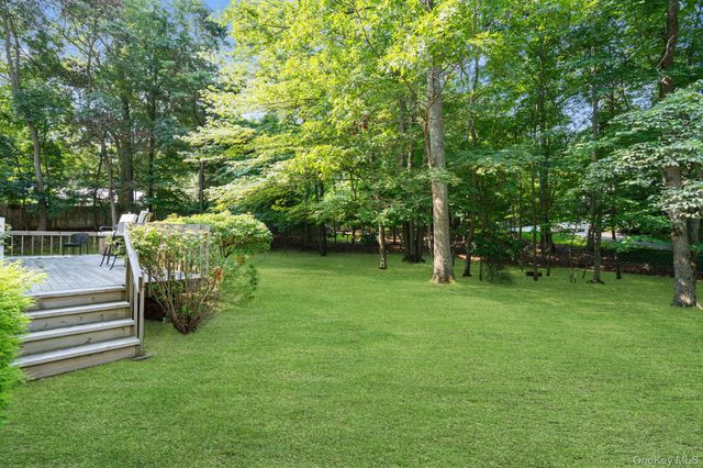 470 Pond Path, East Setauket, NY 11733