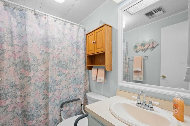 5250 DEAN DAIRY ROAD, Zephyrhills, FL 33541