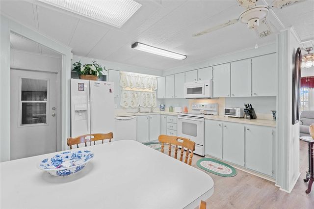 5250 DEAN DAIRY ROAD, Zephyrhills, FL 33541