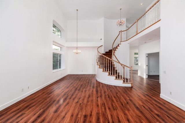 11605 Windcrest Lane, San Diego, CA 92128