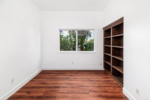 11605 Windcrest Lane, San Diego, CA 92128