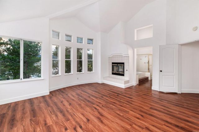 11605 Windcrest Lane, San Diego, CA 92128