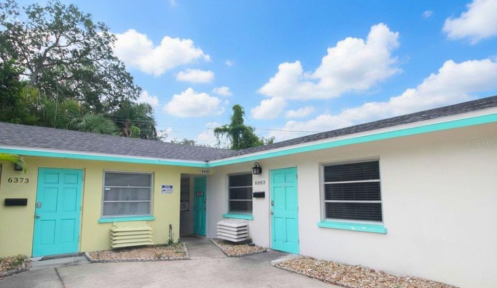 6383 GATEWAY AVENUE 6383, Sarasota, FL 34231