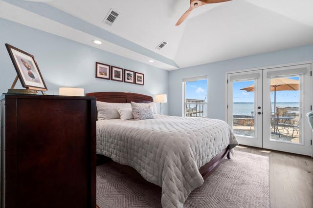 155 Greenbriar Drive, Livingston, TX 77351