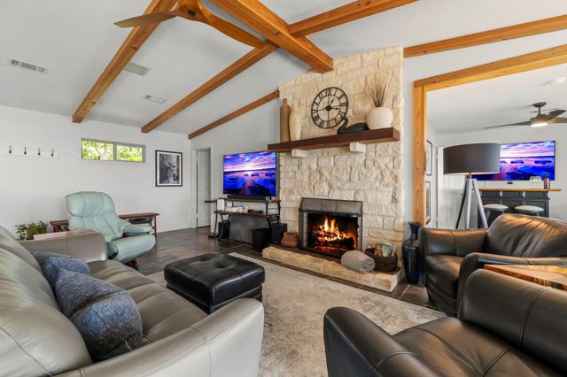 155 Greenbriar Drive, Livingston, TX 77351