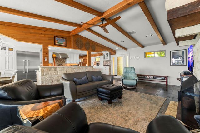 155 Greenbriar Drive, Livingston, TX 77351