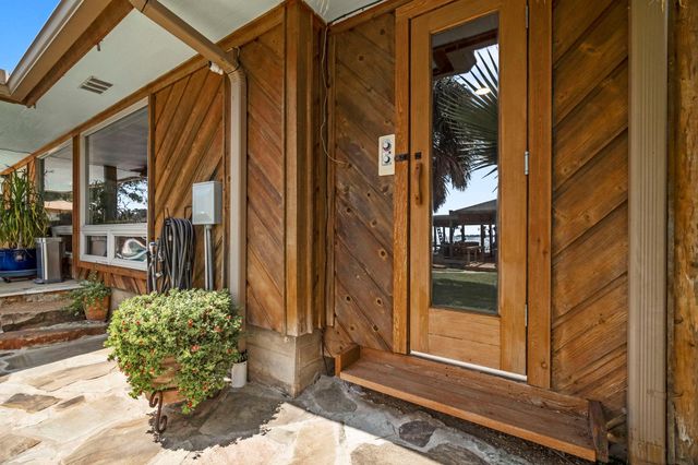 155 Greenbriar Drive, Livingston, TX 77351