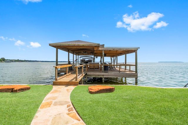 155 Greenbriar Drive, Livingston, TX 77351