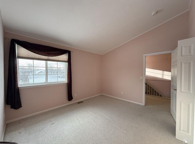 22901 Woodcreek Drive 61, Taylor, MI 48180