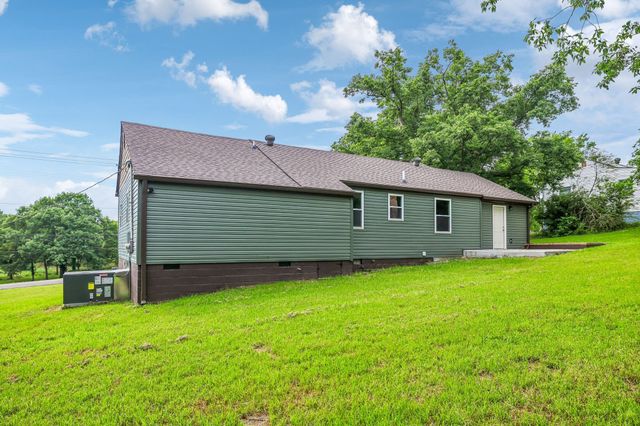 305 Randy Rd, Madison, TN 37115