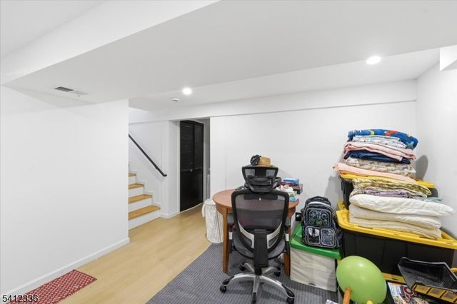 32 Luhman Ter, Secaucus Town, NJ 07094