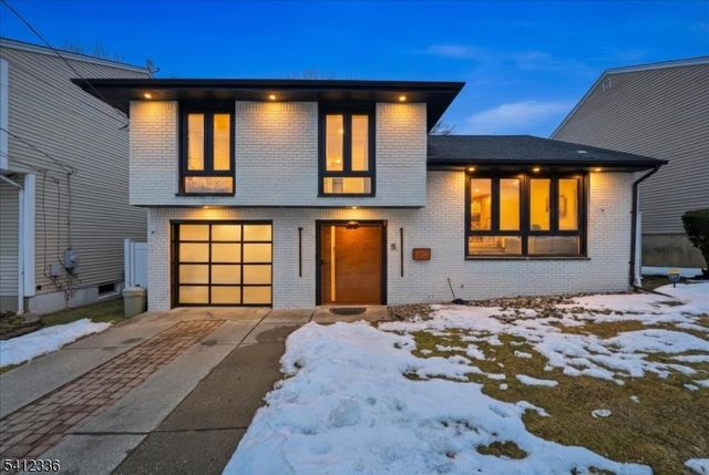 32 Luhman Ter, Secaucus Town, NJ 07094