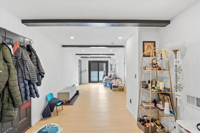 32 Luhman Ter, Secaucus Town, NJ 07094