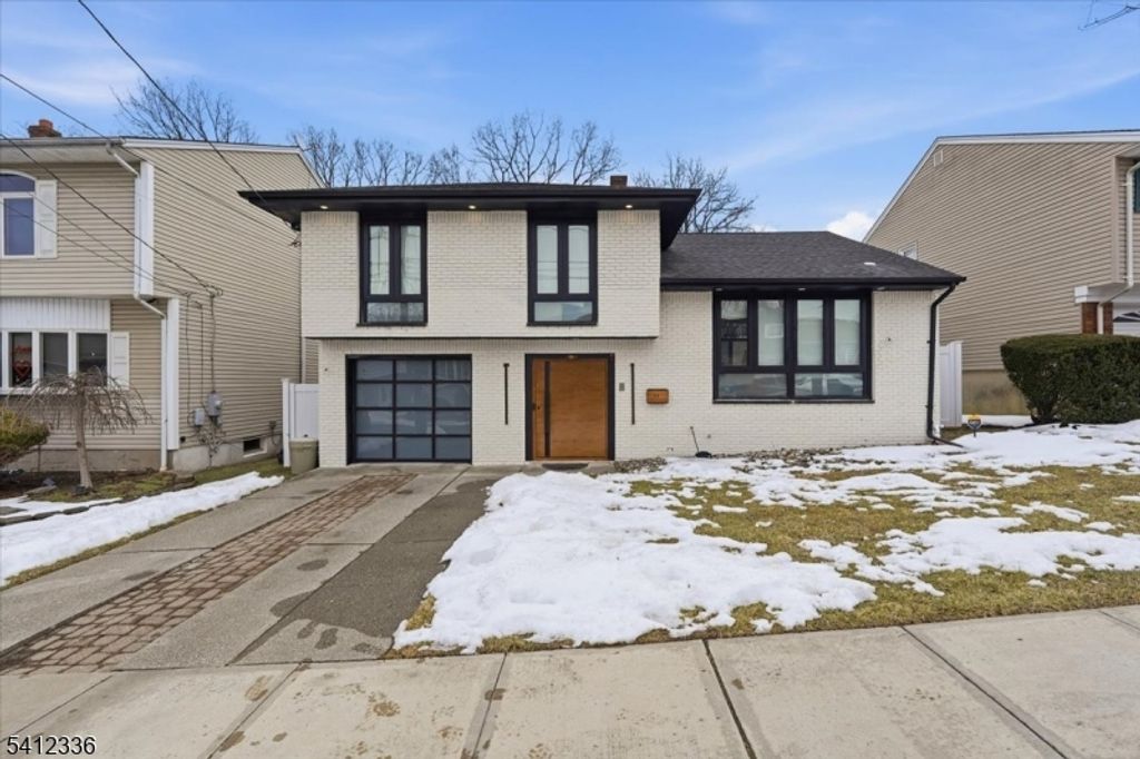 32 Luhman Ter, Secaucus Town, NJ 07094