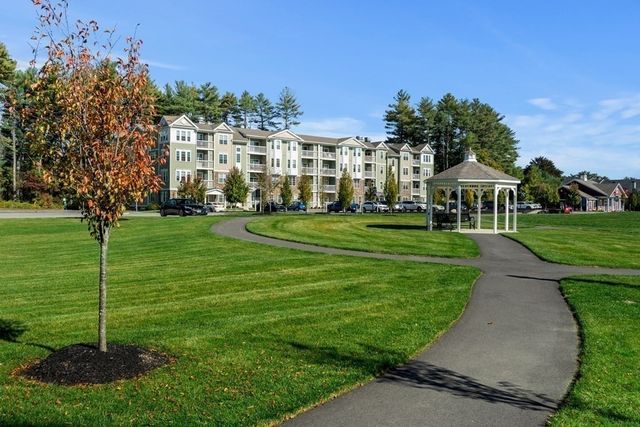 320 Martins Landing 407, North Reading, MA 01864