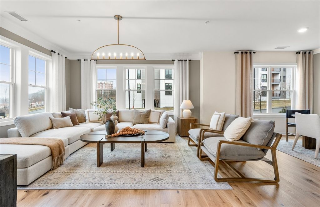 320 Martins Landing 407, North Reading, MA 01864