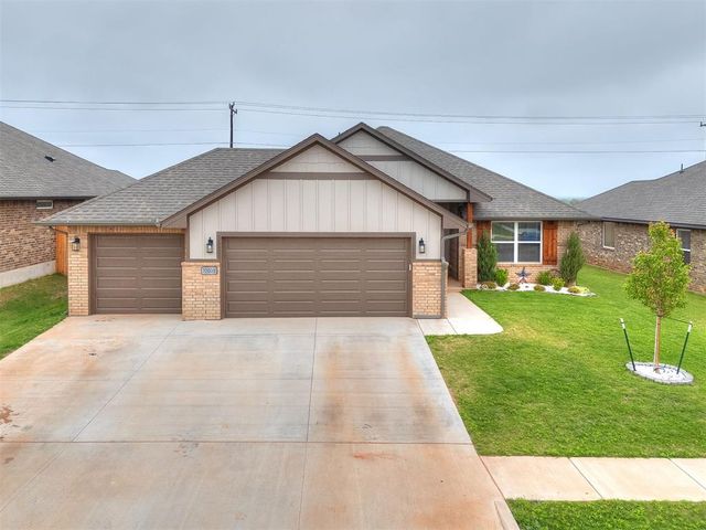 12009 NW 121st Circle, Yukon, OK 73099