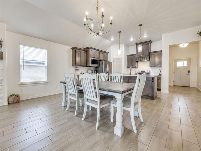 12009 NW 121st Circle, Yukon, OK 73099