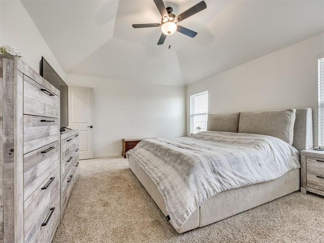 12009 NW 121st Circle, Yukon, OK 73099