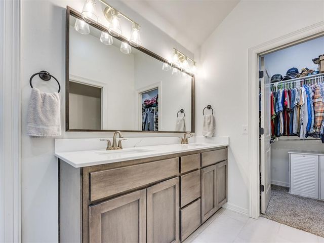 12009 NW 121st Circle, Yukon, OK 73099