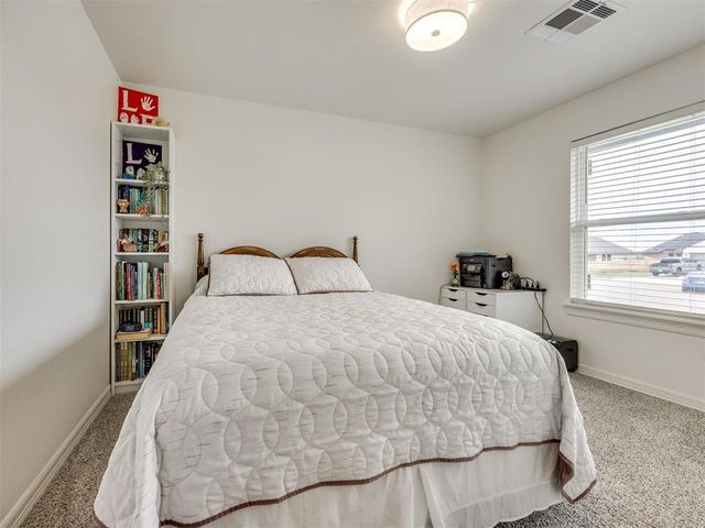 12009 NW 121st Circle, Yukon, OK 73099