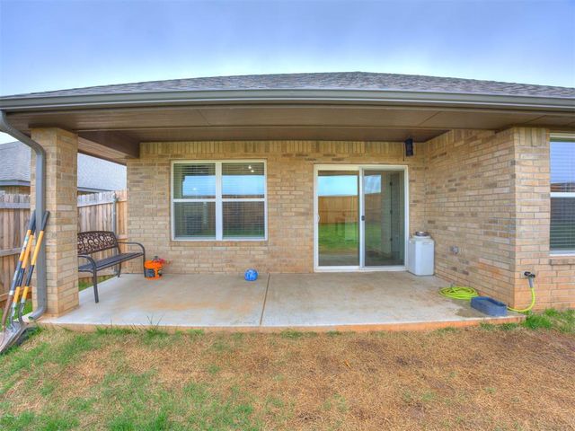12009 NW 121st Circle, Yukon, OK 73099