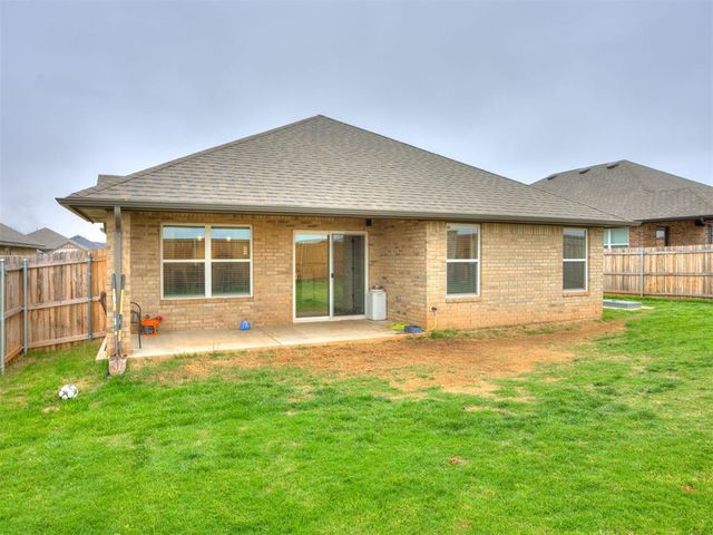 12009 NW 121st Circle, Yukon, OK 73099