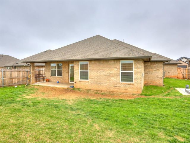 12009 NW 121st Circle, Yukon, OK 73099