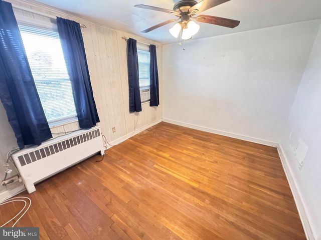1221 HAVERHILL RD, Baltimore, MD 21229