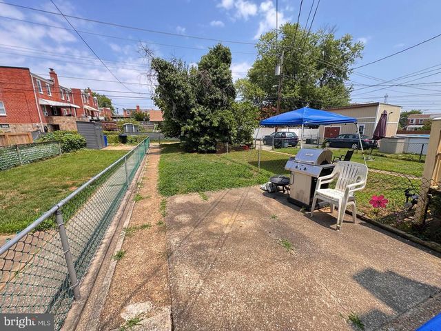 1221 HAVERHILL RD, Baltimore, MD 21229
