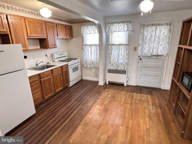 1221 HAVERHILL RD, Baltimore, MD 21229