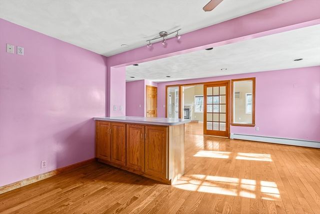 15 Tremont St, Stoneham, MA 02180