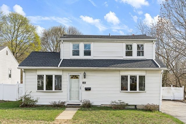15 Tremont St, Stoneham, MA 02180